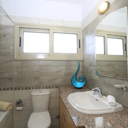 فيلة Arpa Town بروتاراس
